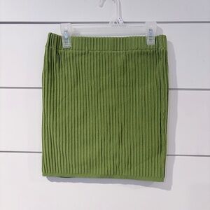 🌟2 for $10 Women’s Chic Flattering Green Ribbed Soft Mini Skirt Small